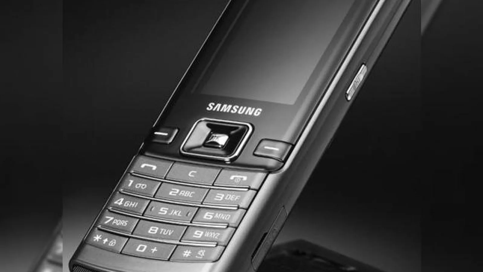 Samsung D780 DuoS, un telefon dual-SIM gata de lansare