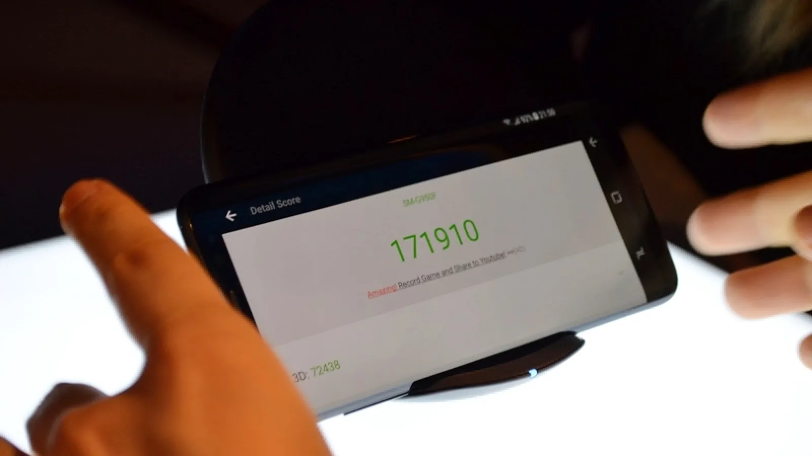 Samsung Galaxy S8 în varianta cu procesor Exynos 8895 versus modelul Snapdragon 835; Care obţine rezultate mai bune în benchmark-uri?