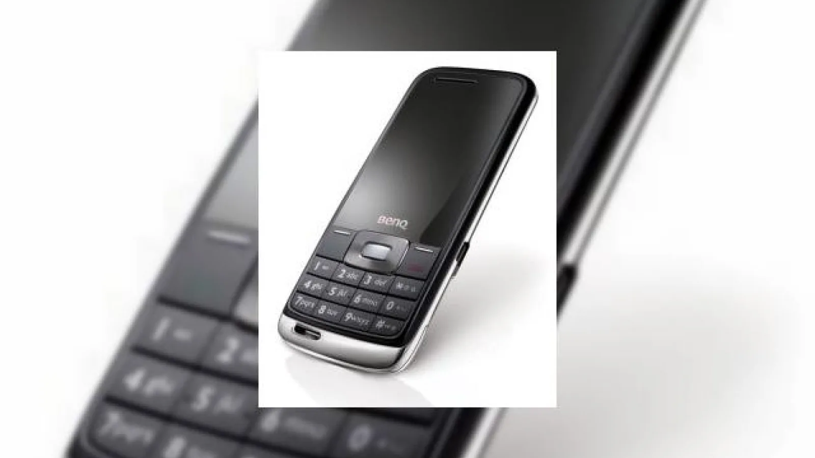 Noul telefon BenQ T60: camera de 3.2 megapixeli, grosime de 8.9 mm
