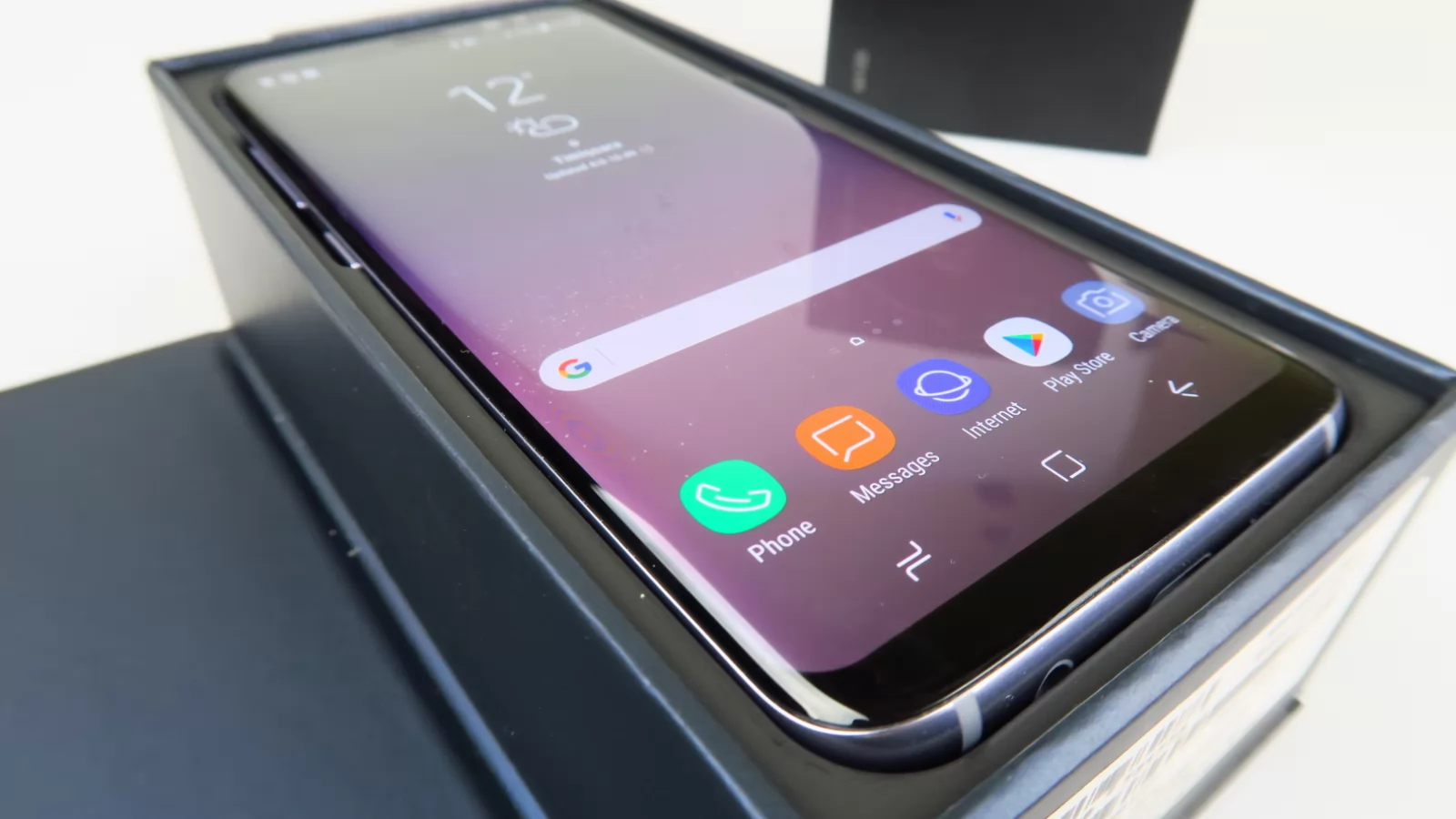 Și tu poți avea un Samsung Galaxy S8! Orange oferă posibilitatea de achiziție a telefonului în rate pe factură!