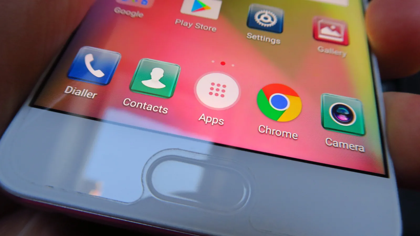 Huawei P10: Display net superior celui de pe P10 Plus