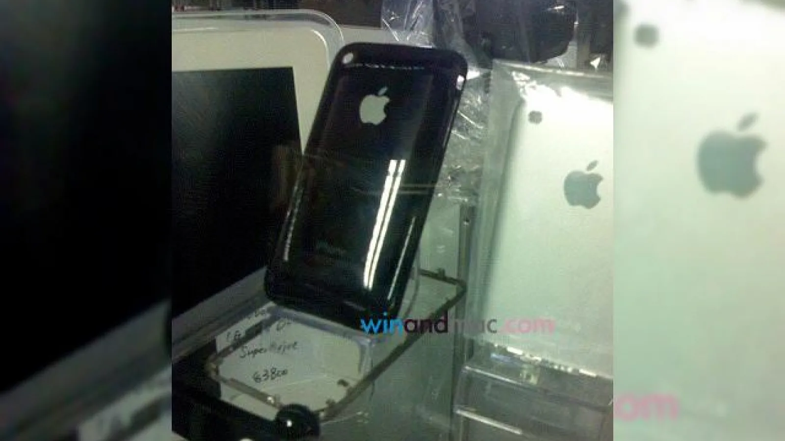 Noua imagine cu iPhone 3G era falsa!