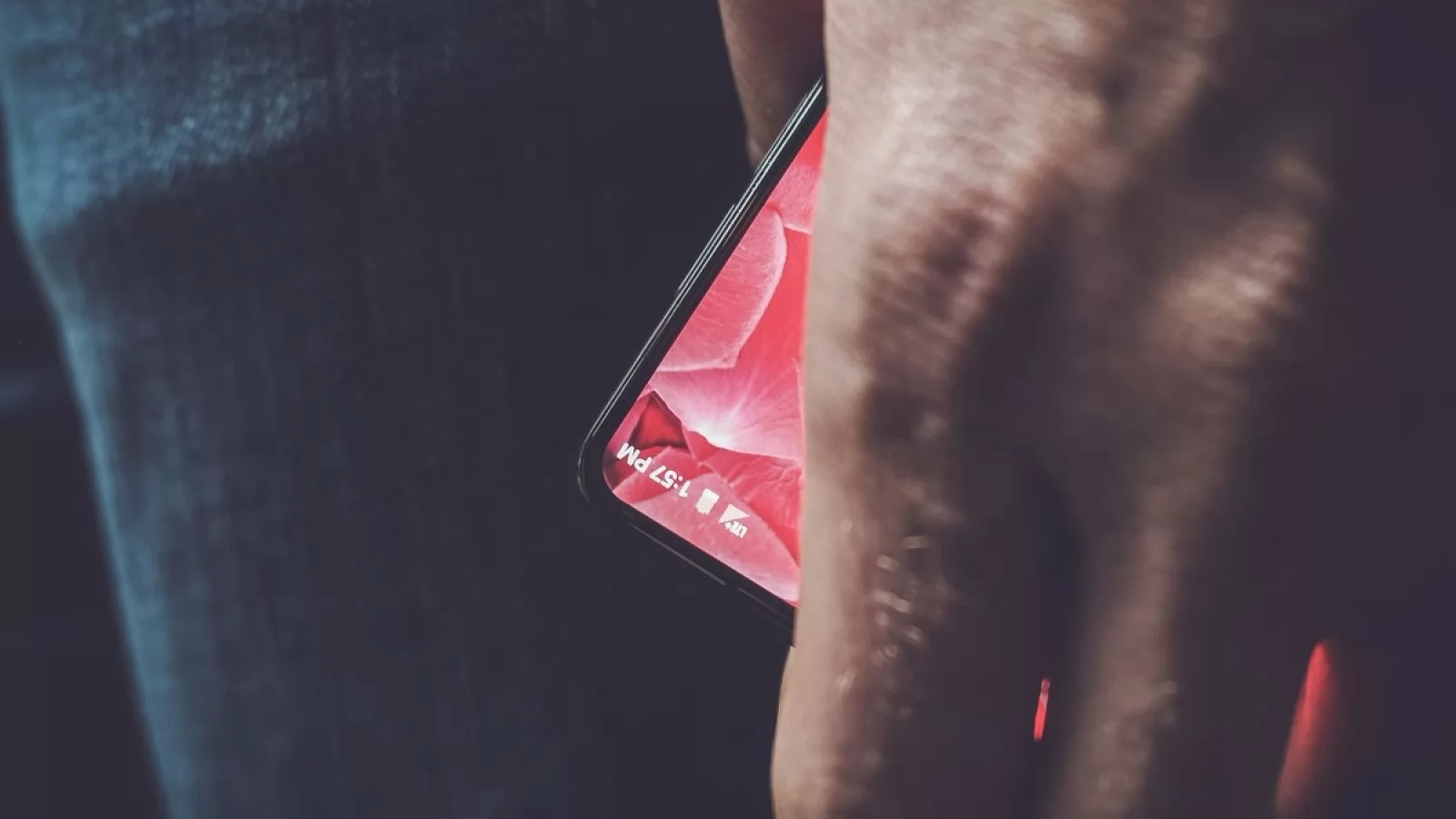 Dotările lui Essential FIH-PM1 sunt reconfirmate de o listare GFXBench; smartphone-ul lui Andy Rubin vine cu 4 GB RAM și procesor Snapdragon 835
