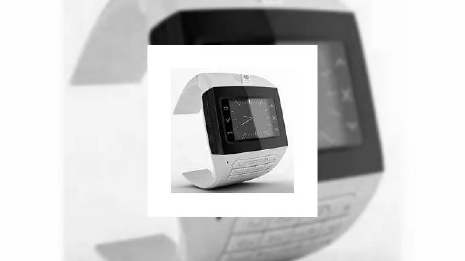 Ceasul telefon FreeTek EG100 ni se prezinta