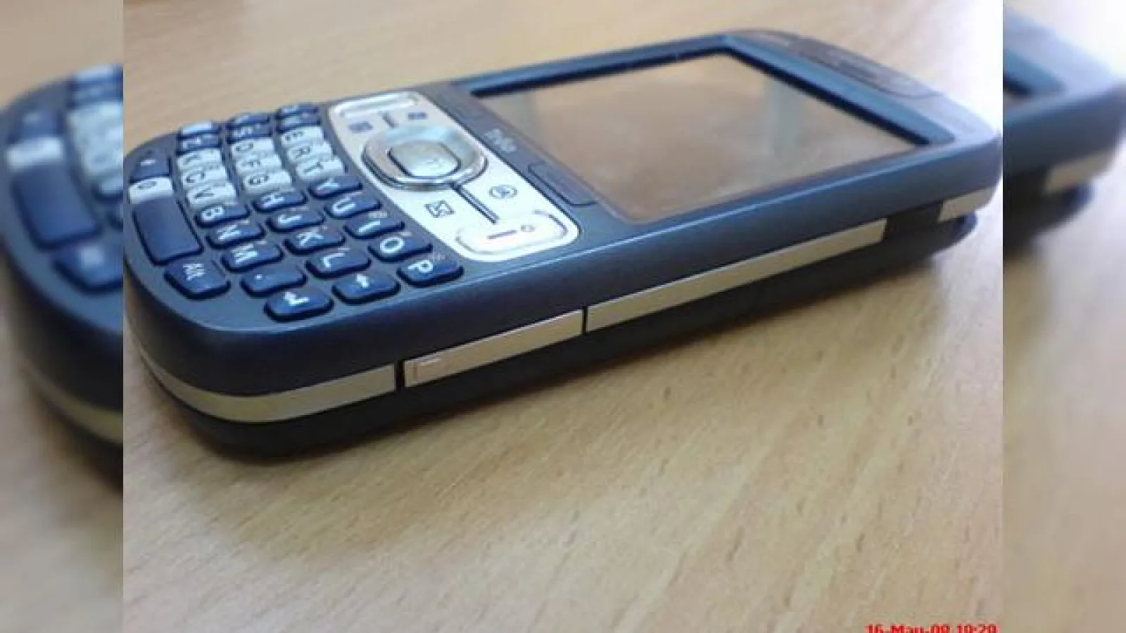 Imagini noi si specificatii ale lui Treo 800w