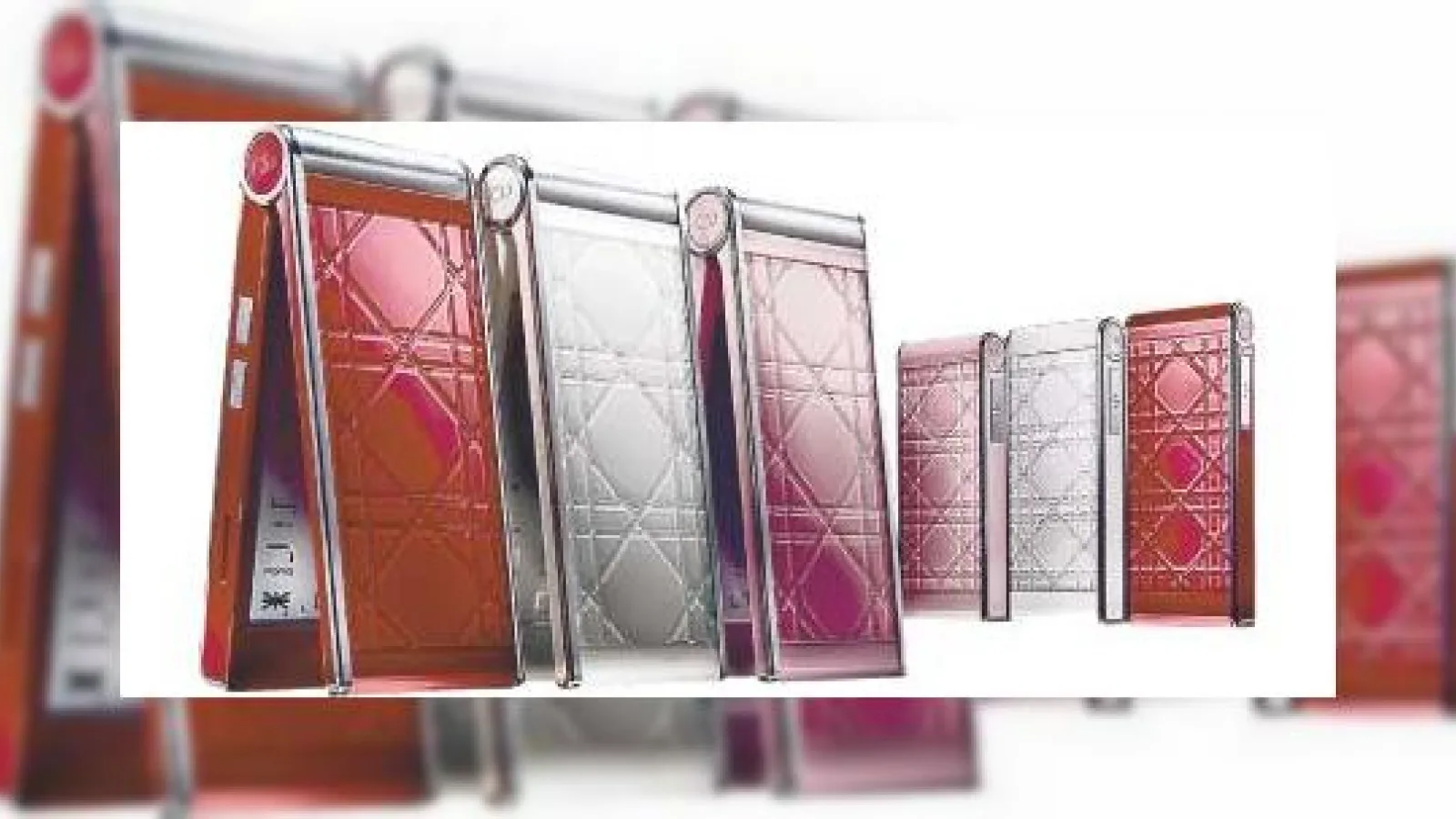 Telefonul Dior soseste cu o telecomanda si un pret de 5500 de euro