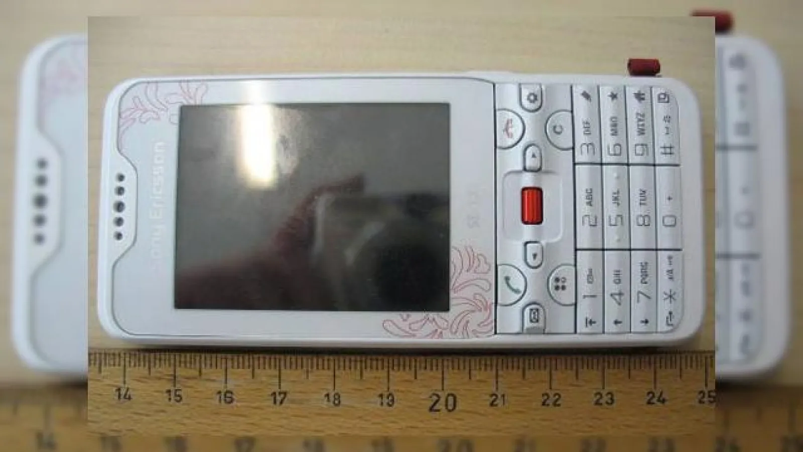 Sony Ericsson G702 "BeiBei" testat de FCC