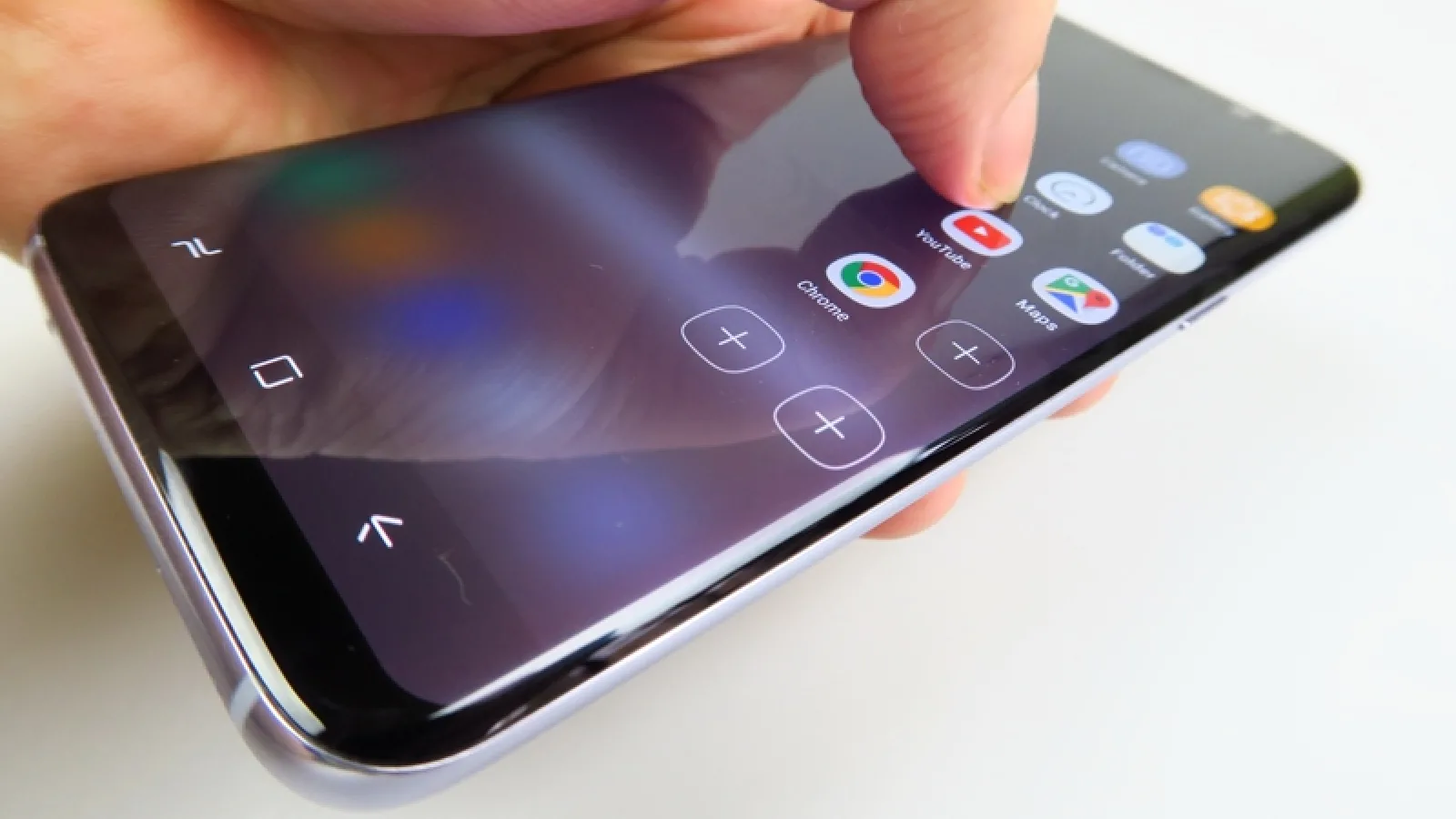 Samsung Galaxy S8 și Galaxy S8+ sunt disponibile de astăzi pe cale oficială în magazinele din țară