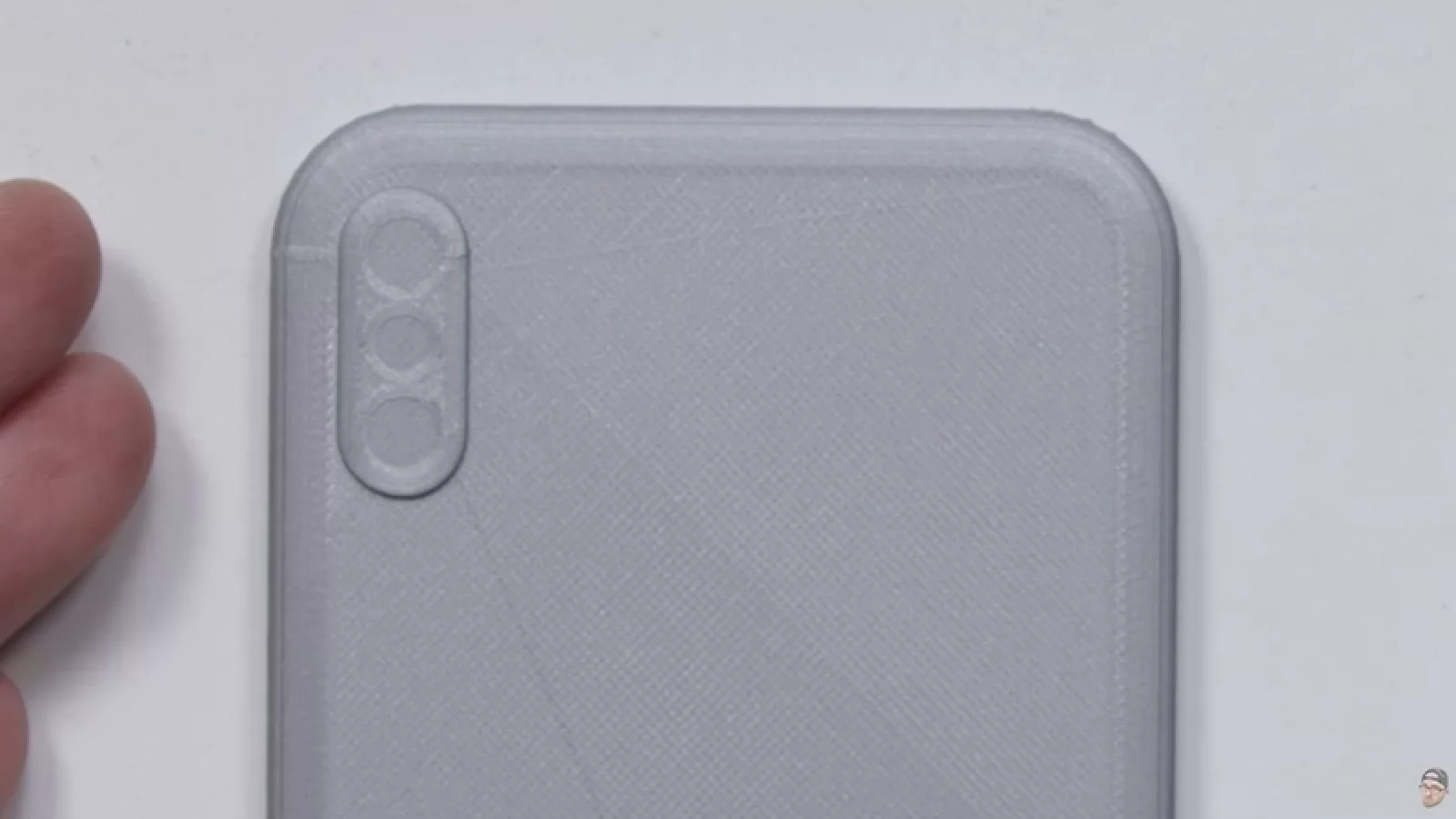 Macheta lui iPhone 8 este prezentată de Unbox Therapy; scoasă la imprimanta 3D (Video)