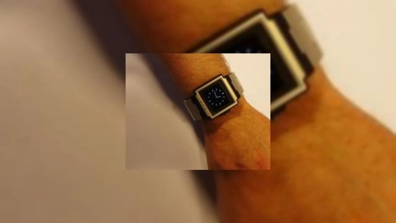 Wearfone, un ceas telefon elegant