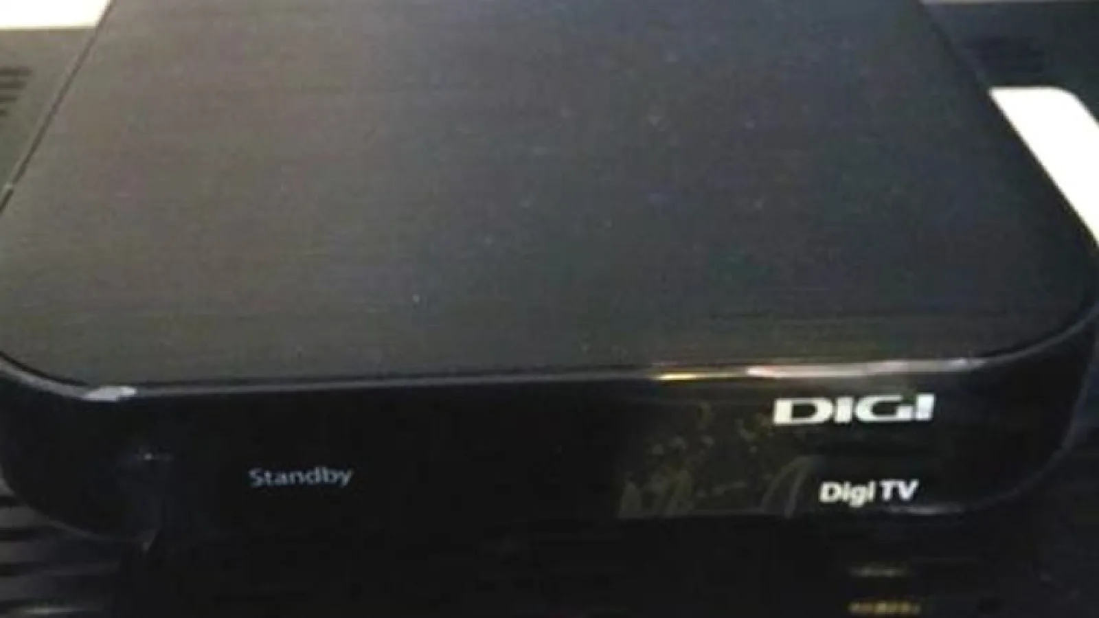 Noua generaţie de decodoare RCS & RDS Humax Digi+C HD4, vine cu funcţie de arhivă TV online, înregistrare şi pauză în mod live