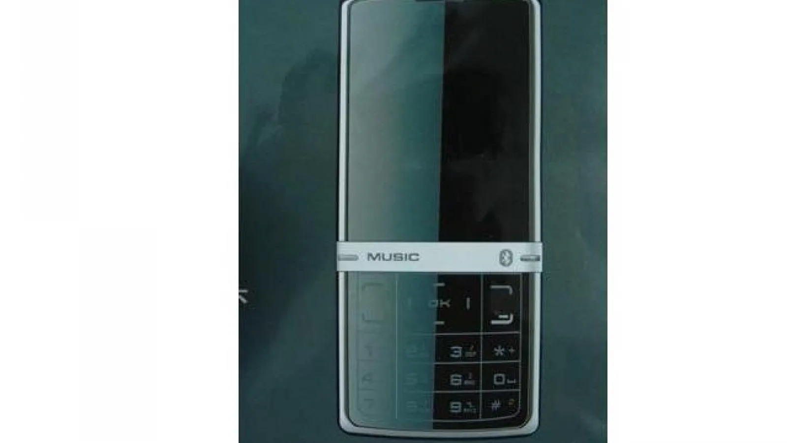 Telefonul Nokia Aeon disponibil acum doar in... China