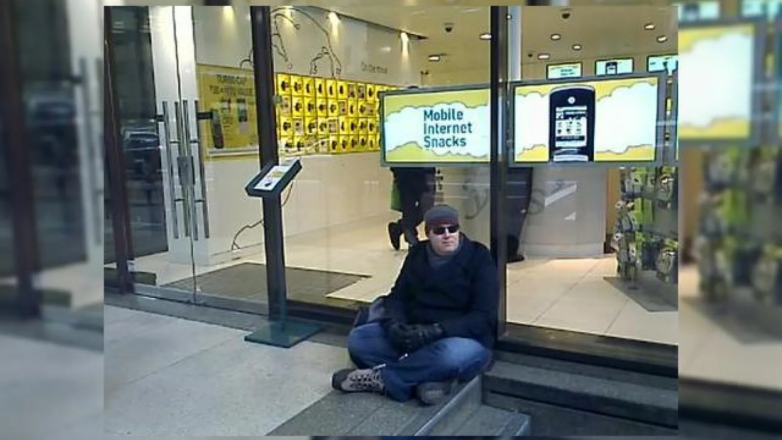 S-a vandut primul iPhone 3G!