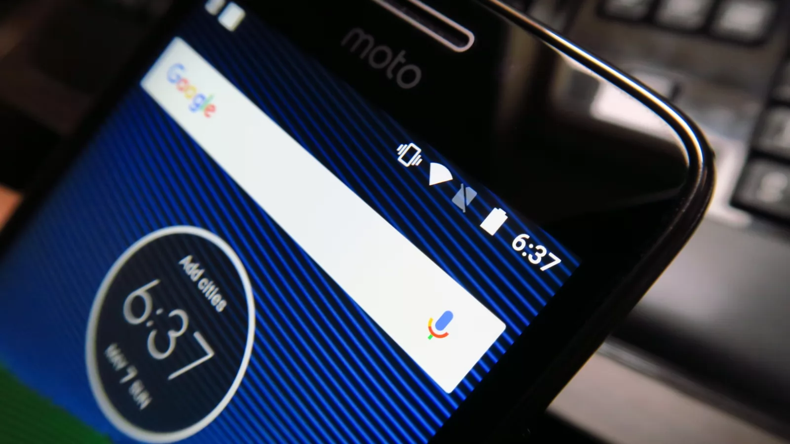 Motorola Moto G5: Conectivitate solidă, fără a trece la cele mai noi standarde totuşi