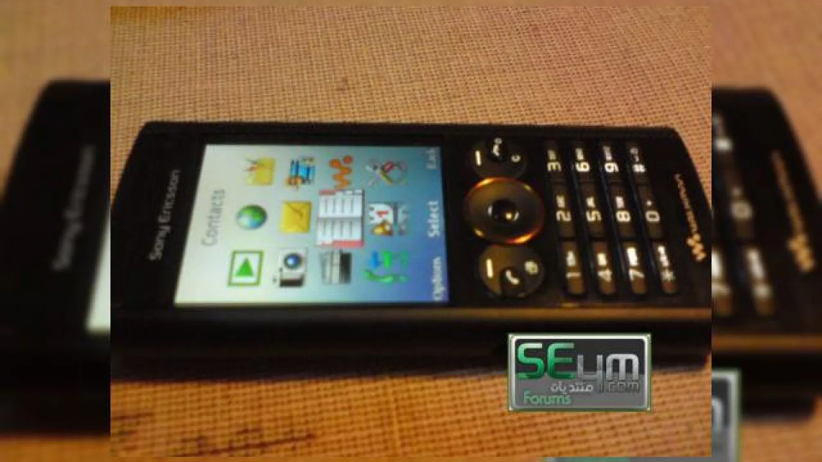 Sony Ericsson "Patti" cunoscut drept W902