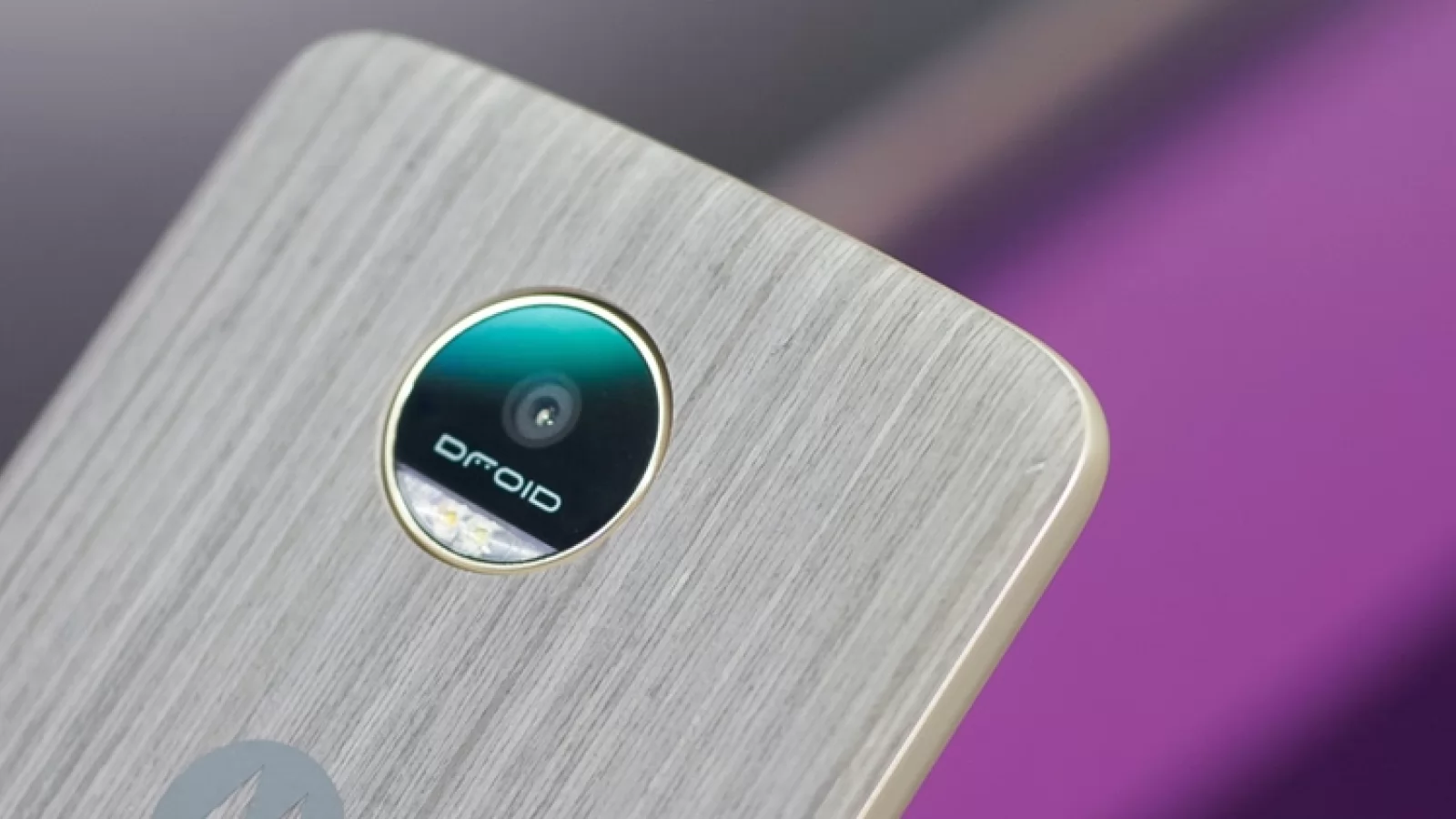 Motorola Moto Z2 îşi face apariţia în GeekBench, cu procesor Snapdragon 835 şi 4 GB RAM