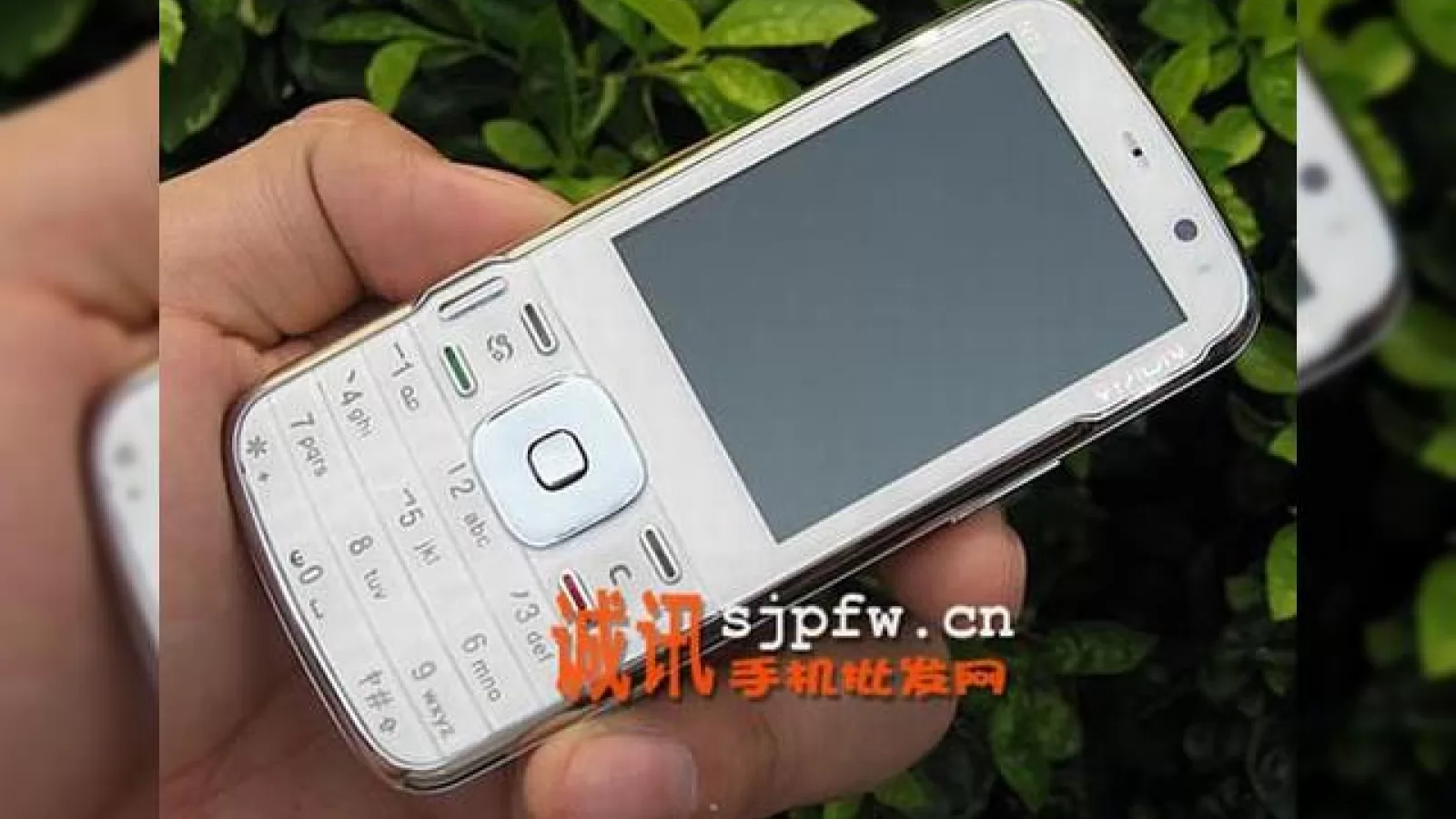 Nokia N79 in varianta falsa, un indiciu despre modelul original