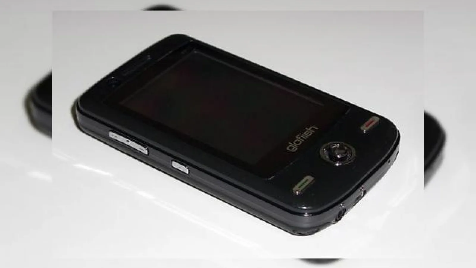 Experienta hands on cu Glofiish v900