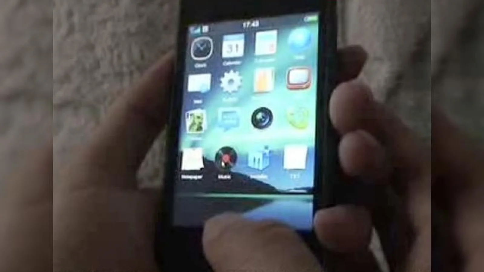 Meizu M8 in sfarsit cu interfata functionala si... pornografie intr-o prezentare video