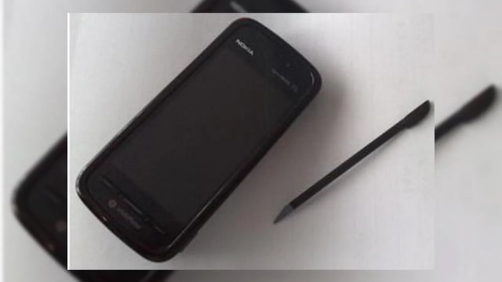 Nokia 5800 Tube, telefonul cu touchscreen lansat peste o luna?