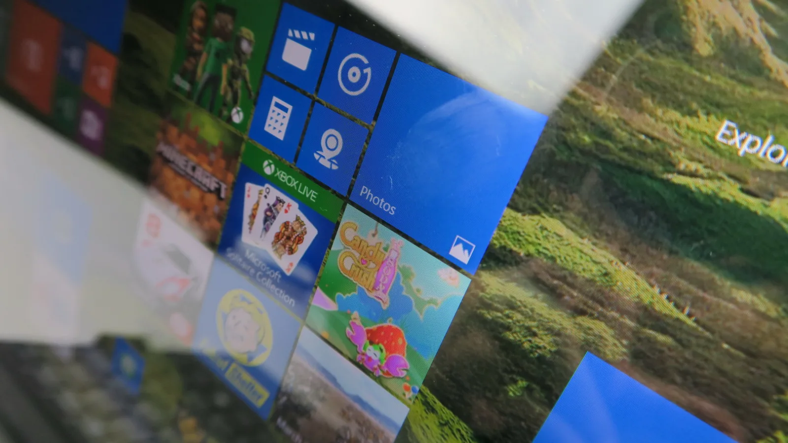 Acer Switch 3: Display clar, cu luminozitate OK, dar nu la soare