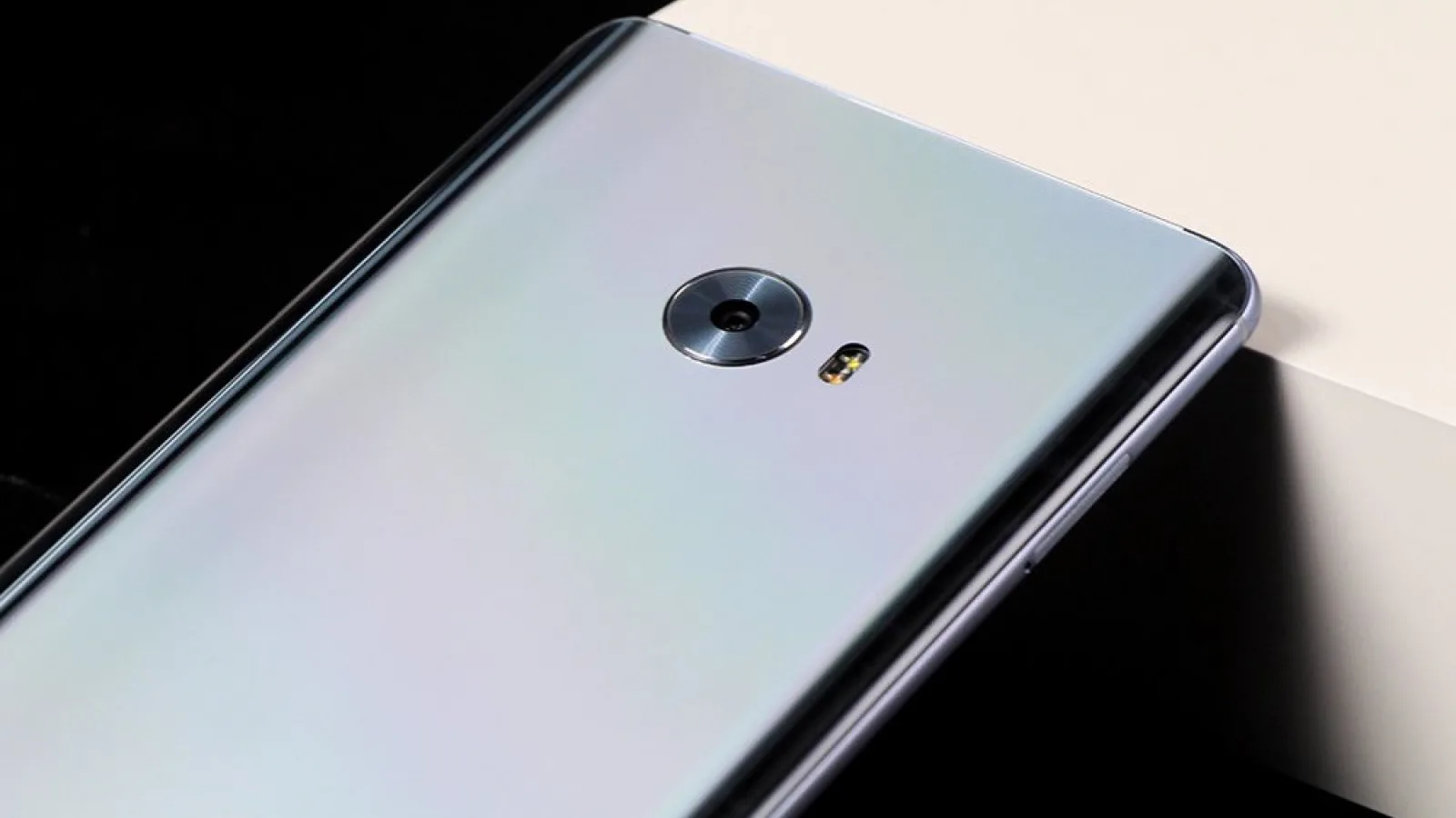 Xiaomi Mi Note 2 primeşte o reducere excelentă prin TomTop.com; Iată ce trebuie să faci pentru a obţine acest discount