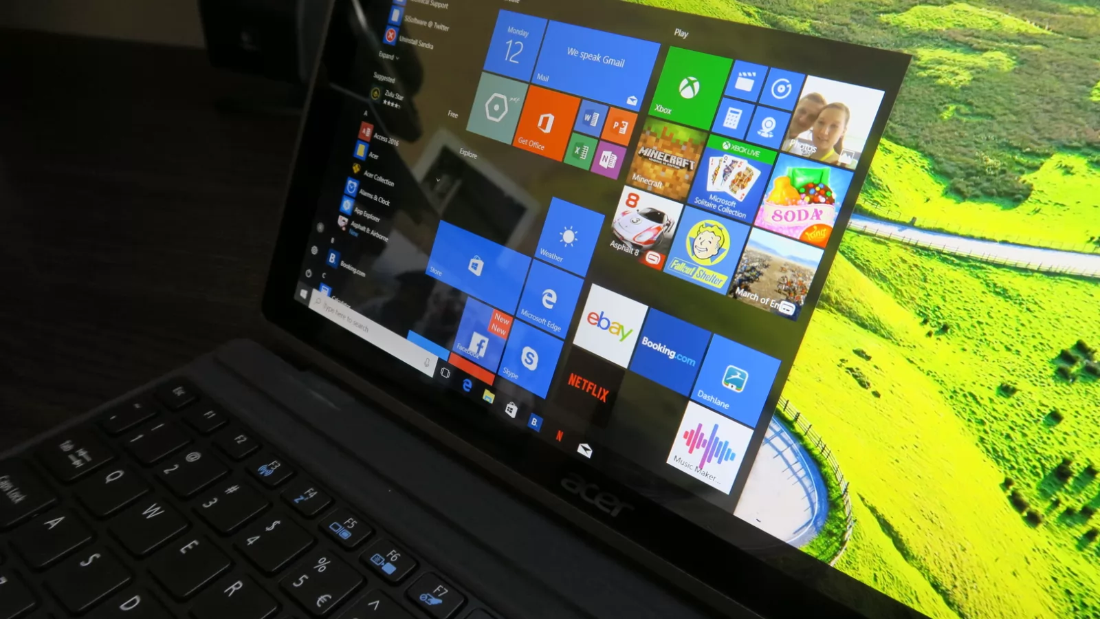 Acer Switch 3: OS, UI, aplicaţii cu Windows 10 Pro ca stema a productivităţii