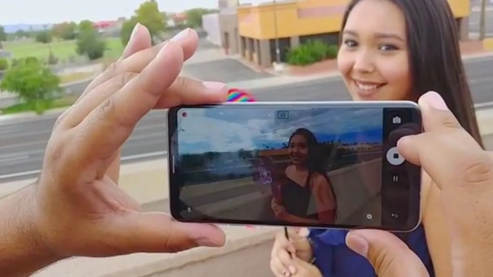 LG V30 are parte de o mega-scăpare într-un clip video; avem încă o confirmare a design-ului 