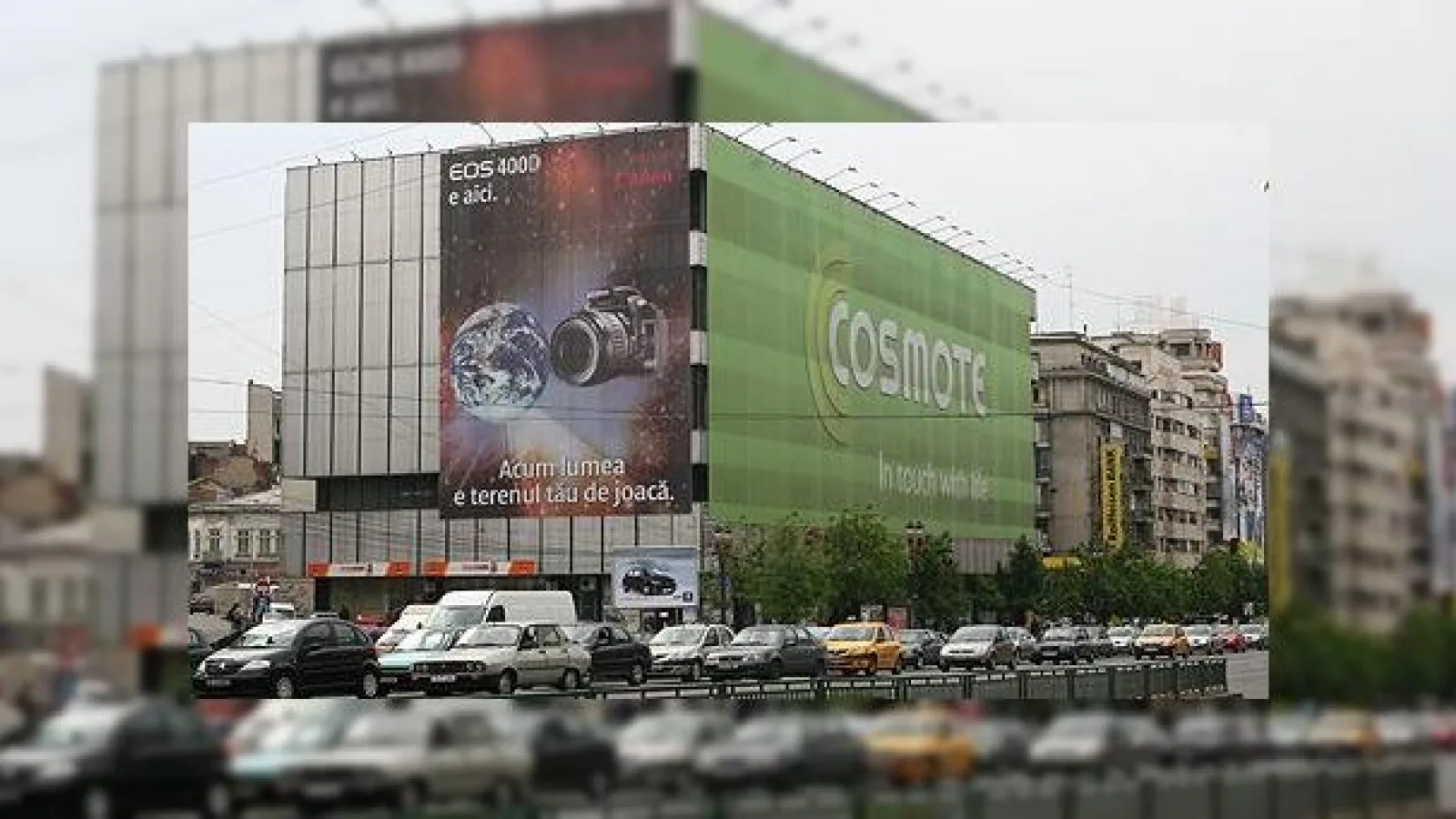 Cea mai mare fatada multimedia din Europa, in Romania, la magazinul Cocor