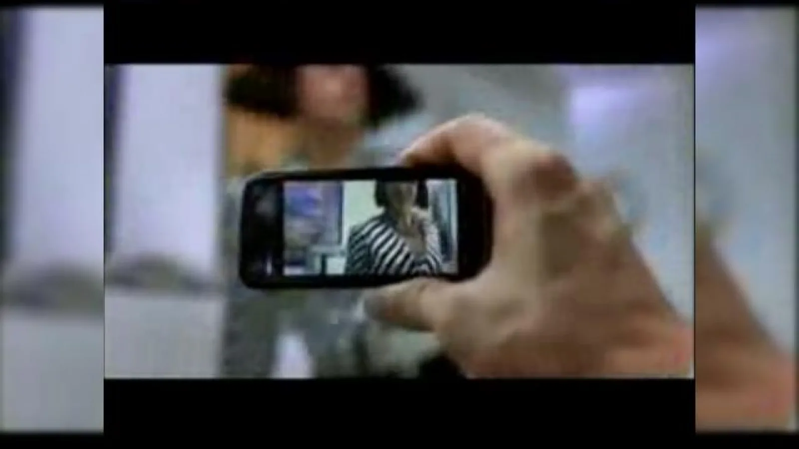Nokia 5800 XpressMusic apare in noul clip al lui Britney, Womanizer