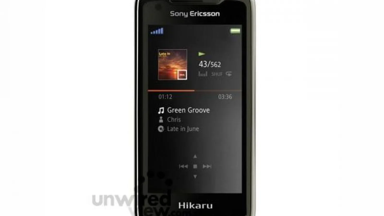 Sony Ericsson Hikaru, telefon cu camera de 8 megapixeli si modelul Twiggy, gata de faima globala