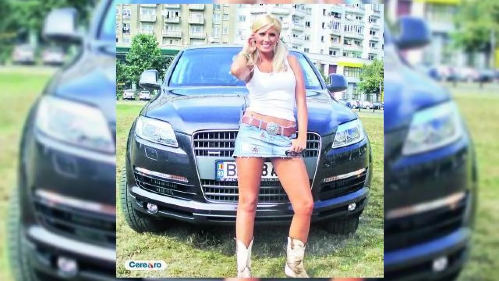 Andreea Banica a fost amendata pentru ca vorbea pe mobil la volan