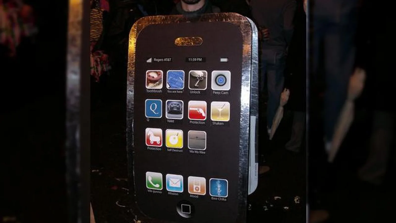 Top 10 costume de Halloween cu tematica iPhone