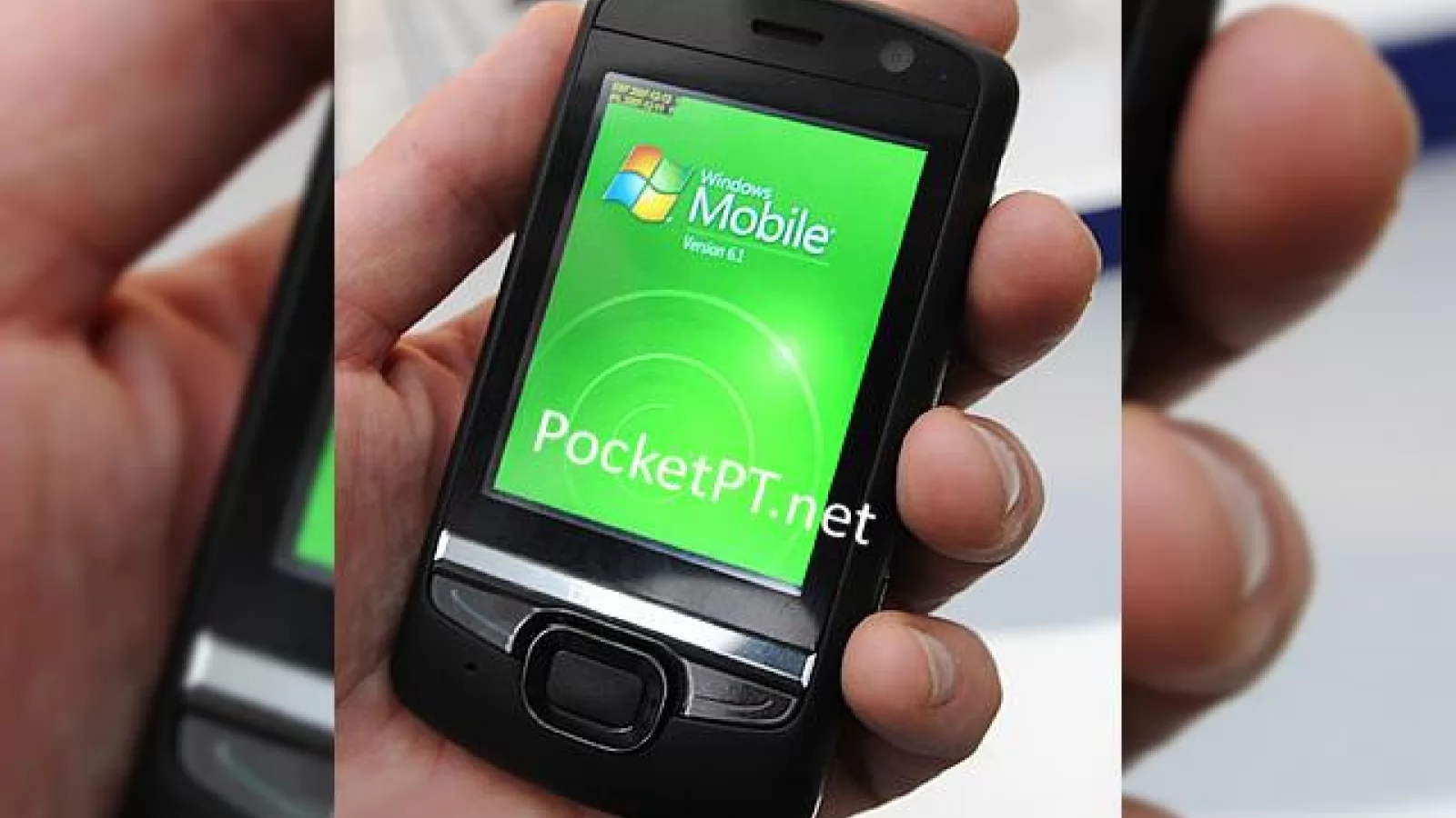 Smartphone-ul Ndrive S400, un telefon promitator