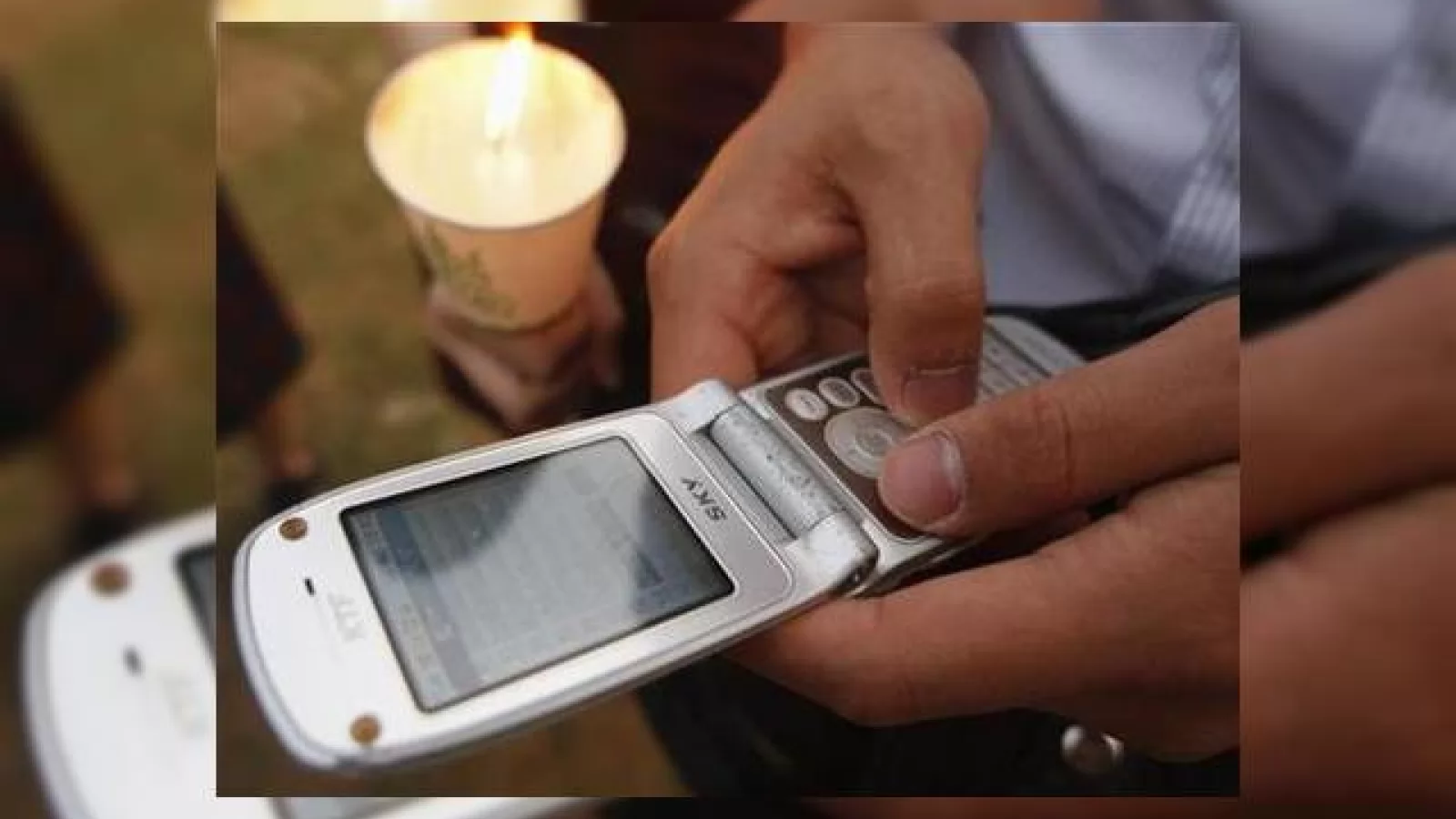 Producatorii de telefoane mobile doresc incarcatoare cu consum redus