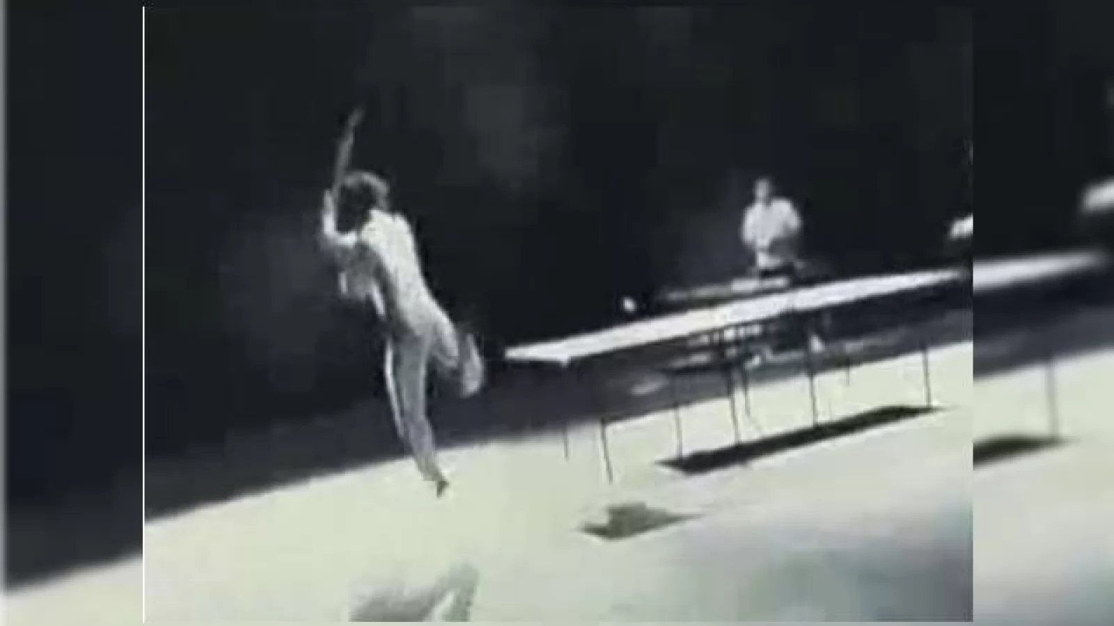 Nokia N96, editia Bruce Lee intr-o reclama cu ping pong si arte martiale (Video)