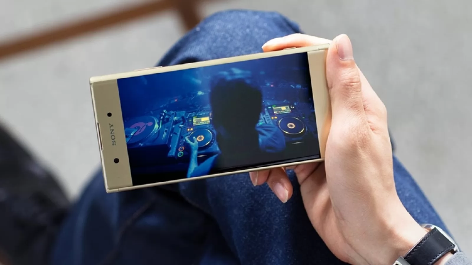 IFA 2017: Sony Xperia XA1 Plus se lansează oficial drept smartphone mid-range! Bateria de 3430 mAh este în prim plan!