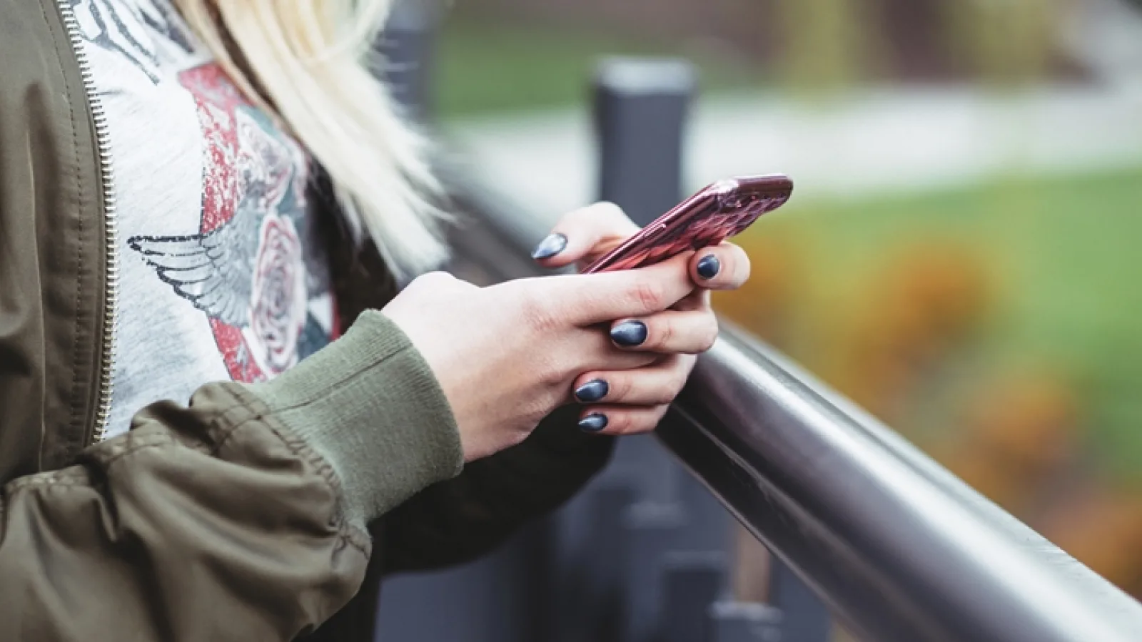 ANCOM oferă informaţii despre solicitarea deblocării telefoanelor codate în reţea, la cumpărarea terminalului sau oricând după
