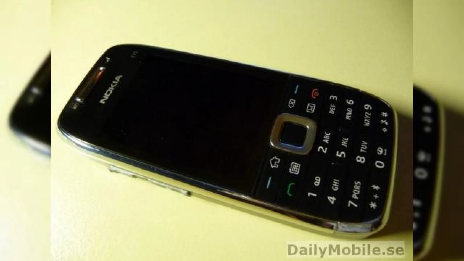 Nokia E75 ni se prezinta in imagini de inalta calitate