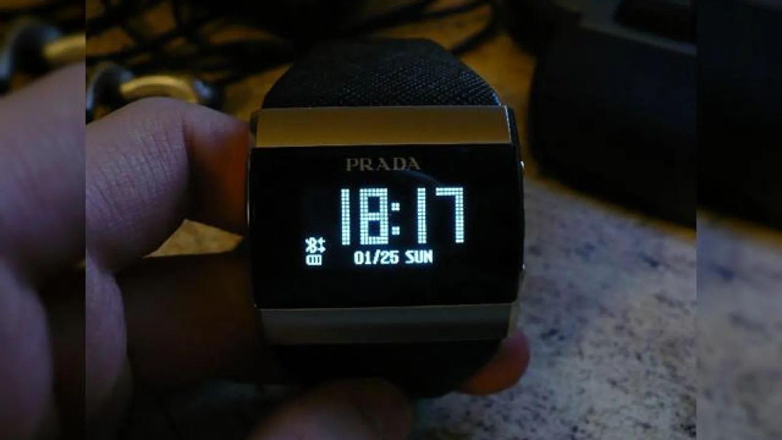 Aplicatia smartWatchM acum compatibila cu cele mai noi ceasuri Bluetooth; LG Prada Link printre ele