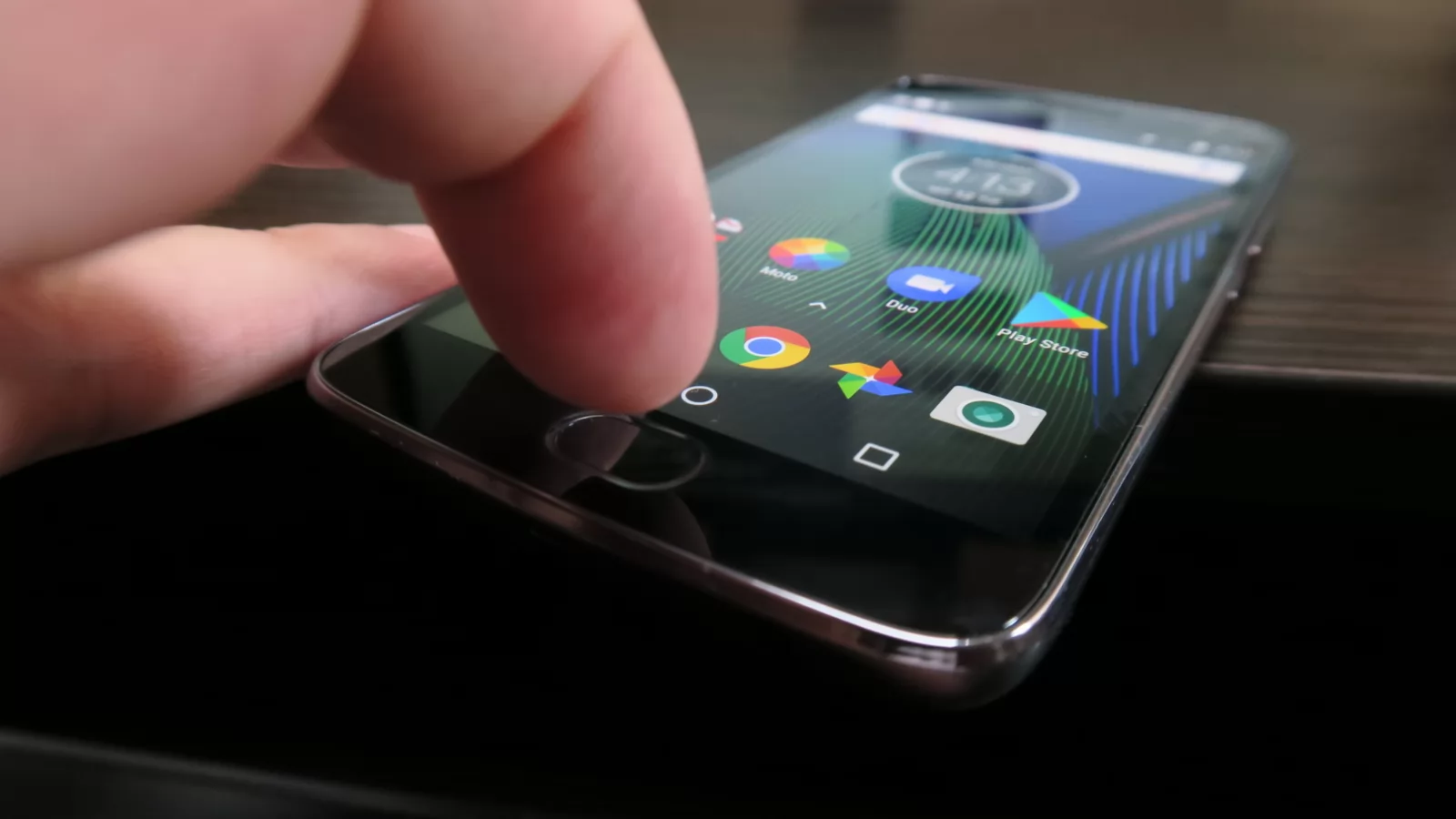 Motorola Moto G5 Plus: Hardware aliniat cu midrangere de 2016, 2017
