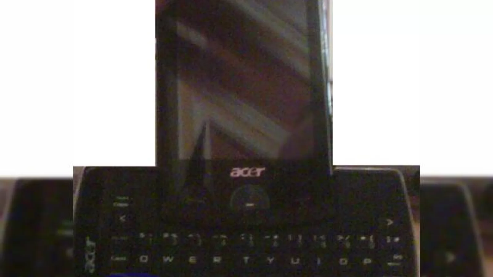 Unul dintre telefoanele Acer care vor sosi la Mobile World Congress a "scapat" pe web