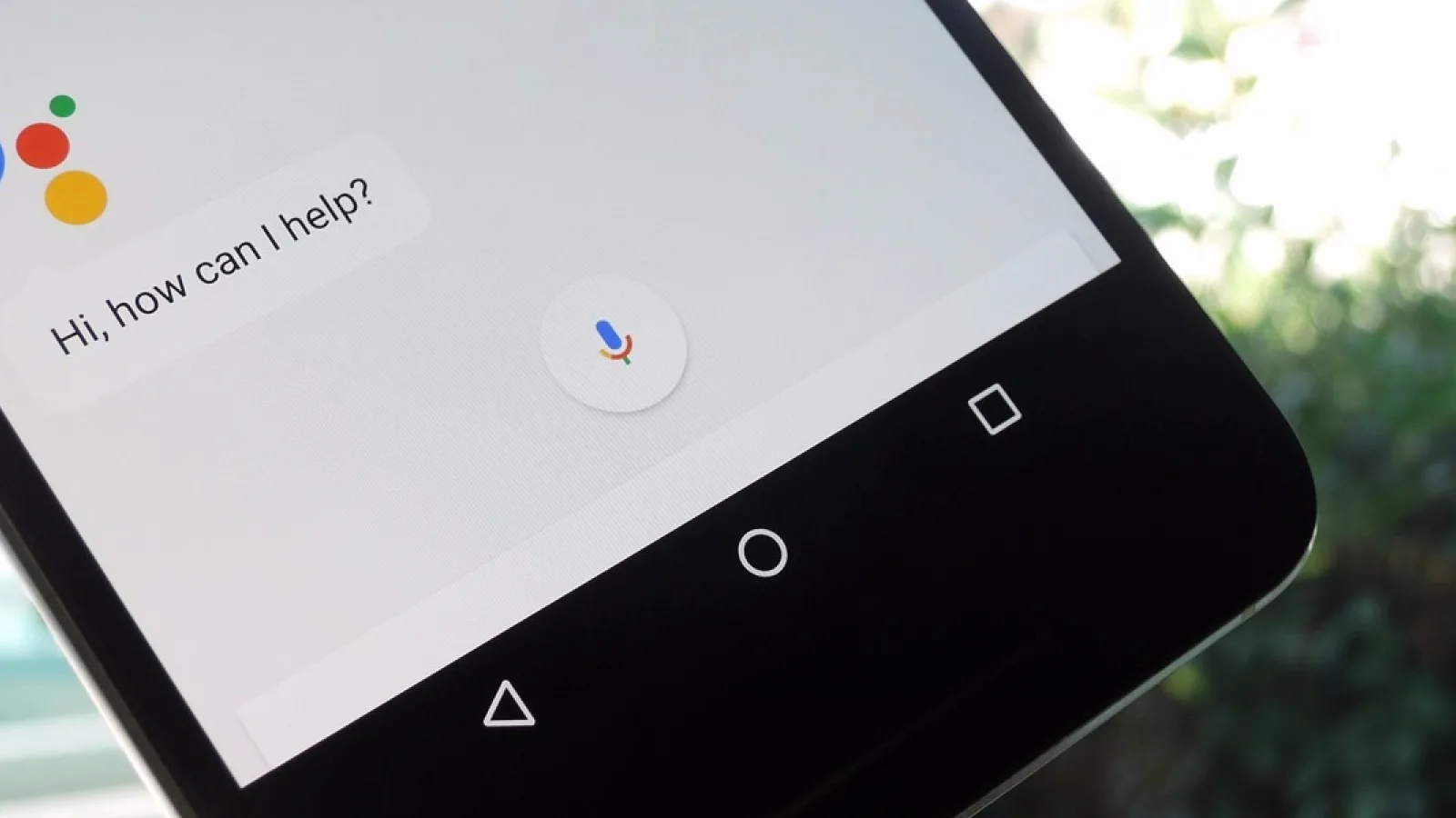 Google Assistant sună acum mai natural, datorită unei evoluţii în machine learning