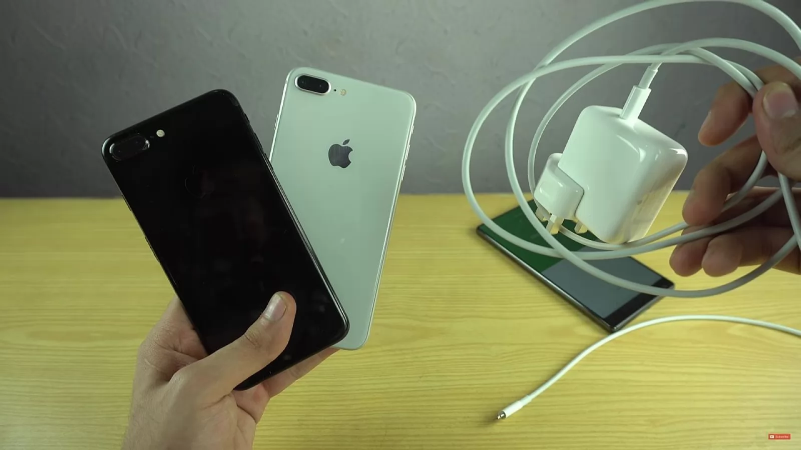 Încărcarea rapidă de pe iPhone 8 Plus e mai lentă decât a lui iPhone 7 Plus; Iată dovada (Video)
