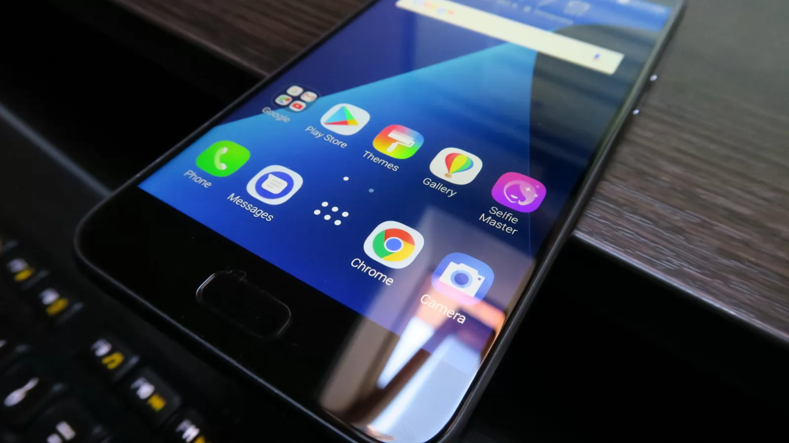 ASUS ZenFone 4 (ZE554KL) Review