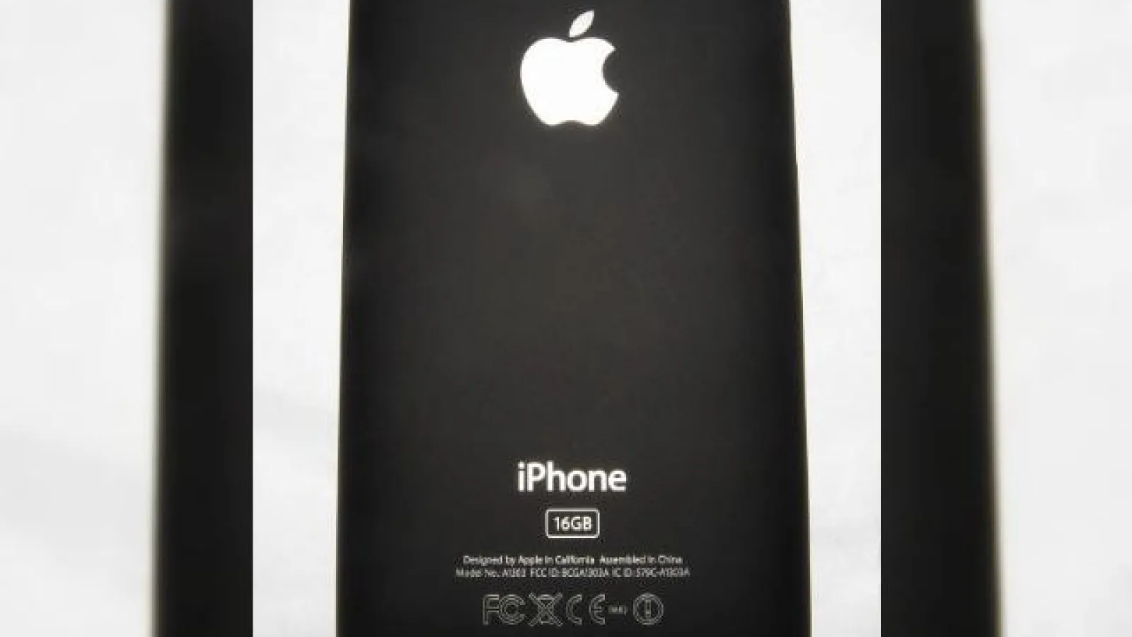 Imagini in premiera cu noul iPhone... reale?