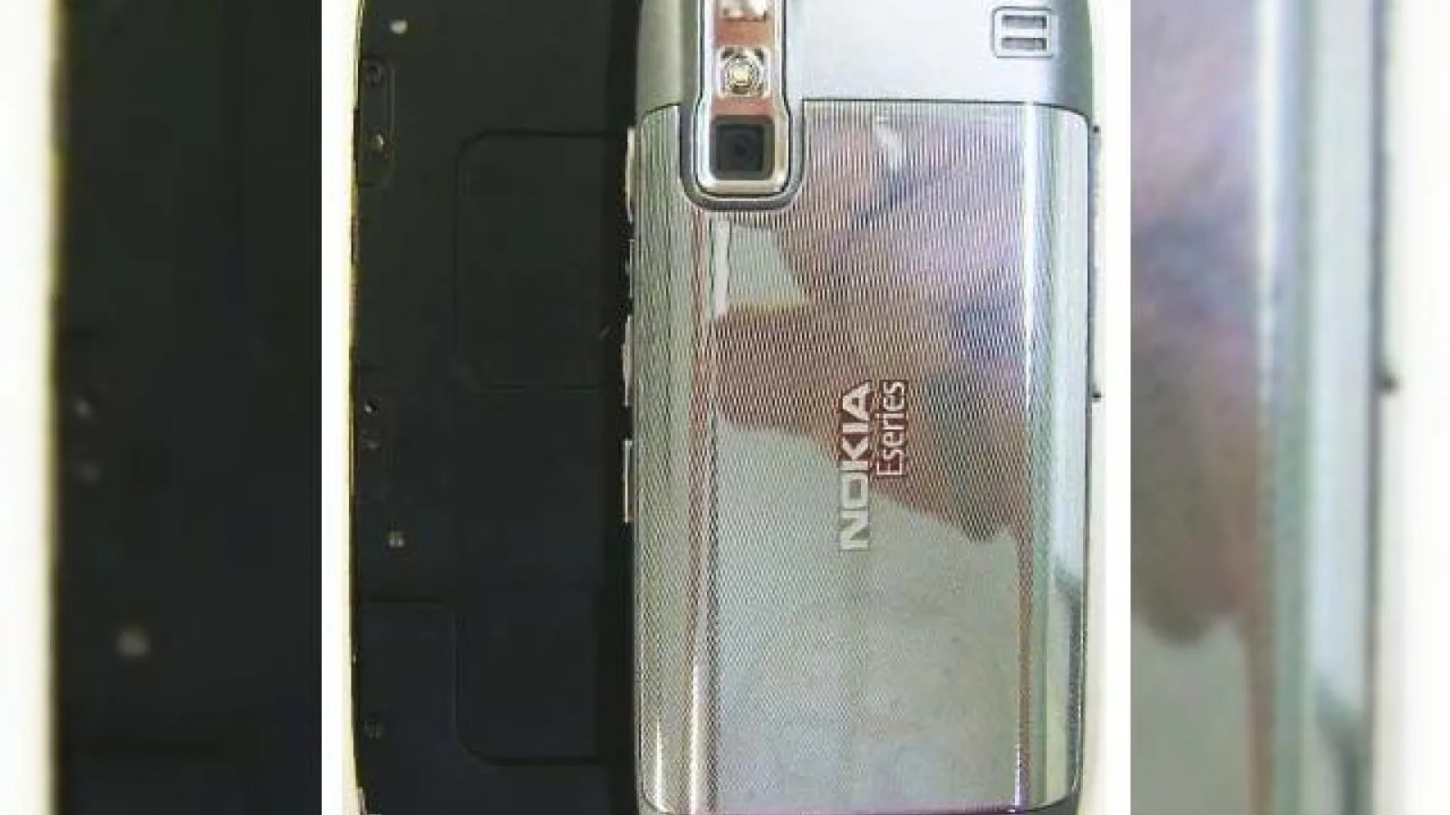 Autoritatile braziliene din telecomunicatii scapa noi imagini cu Nokia E75