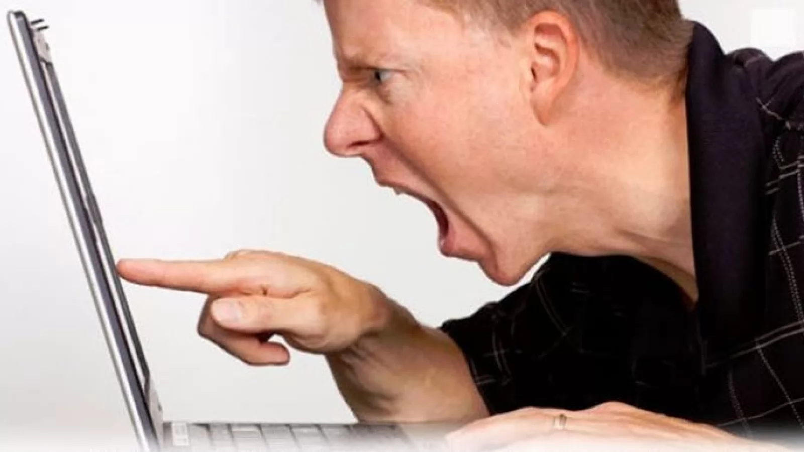 My 2 Cents: Lumea chiar se mai ceartă pe Internet?