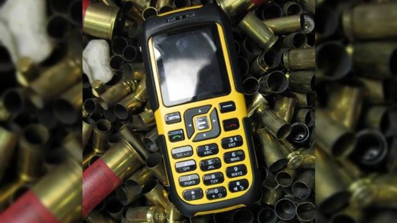 Ce se intampla cand tragi cu pistolul intr-un telefon?