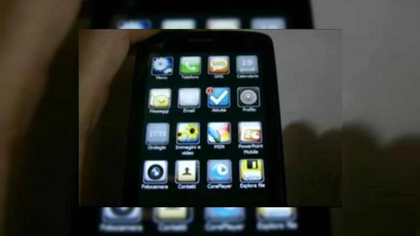 Interfata stil iPhone, acum pe Windows Mobile - Winterface 1.3.1 (Video)